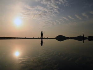日本のウユニ塩湖【父母ヶ浜】マジックアワーに映え写真撮影♪