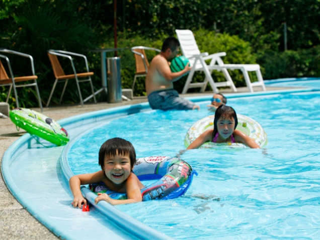 暑い夏はプールで大はしゃぎ♪　7月21日空室あります