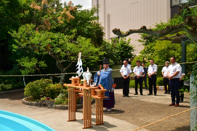 【紅梅亭】進行了庭院泳池的安全祈願／6月27日開放泳池！